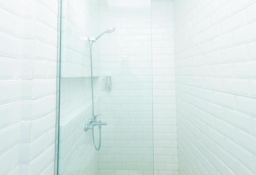 Номер Superior, Sans Hotel Bobosini Malang By Reddoorz