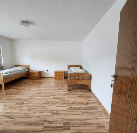 Номер Стандарт Совместная Ванная, Stadthostel