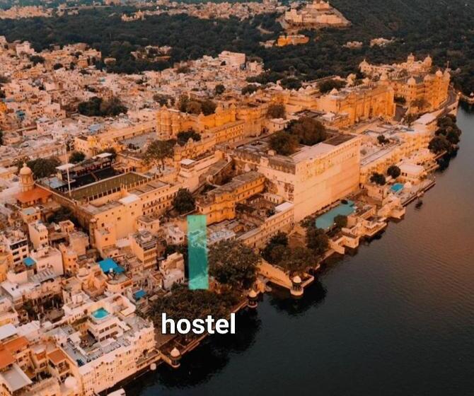 اتاق استاندارد با بالکن, Paddy S Loft The Lake View Hostel