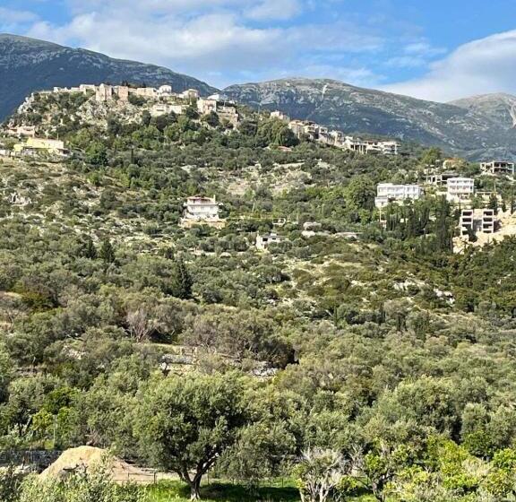 اتاق ساده سه‌ نفره, Vila Melina