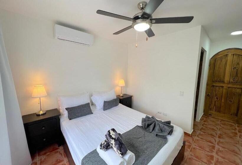 ویلای 3 خوابه, Los Corales Villas And Suites   Beach Club, Spa, Restaurants