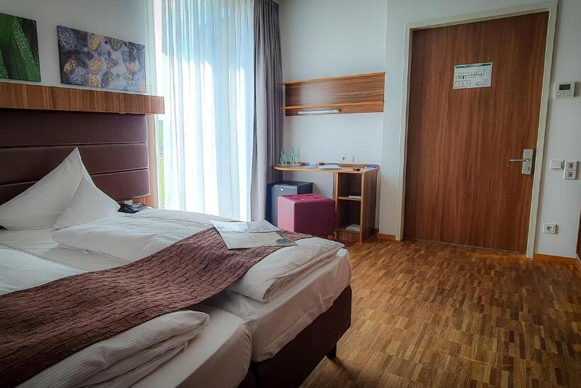 Номер Стандарт Адаптированный для Инвалидов, Lagovida Das Ferienresort Am Störmthaler See