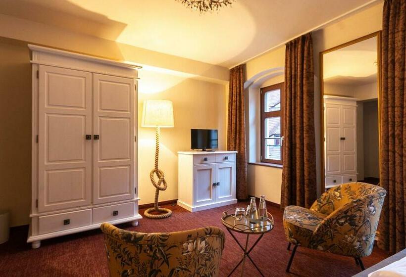 Номер Стандарт, Pension Donatus