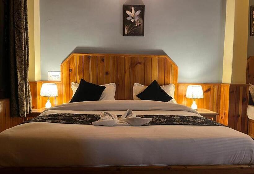 家庭间, Narayana Guest House