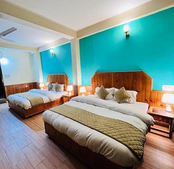 Семейный Номер, Narayana Guest House