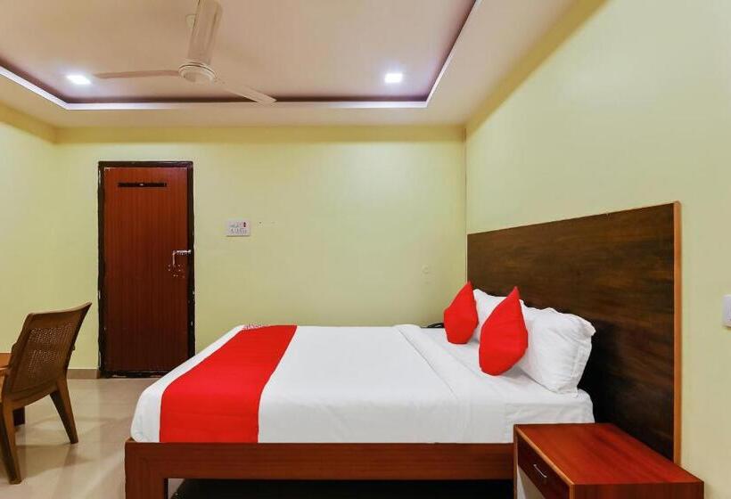 Трехместный Номер Классика, Oyo Home 37838 Bahavni Residency