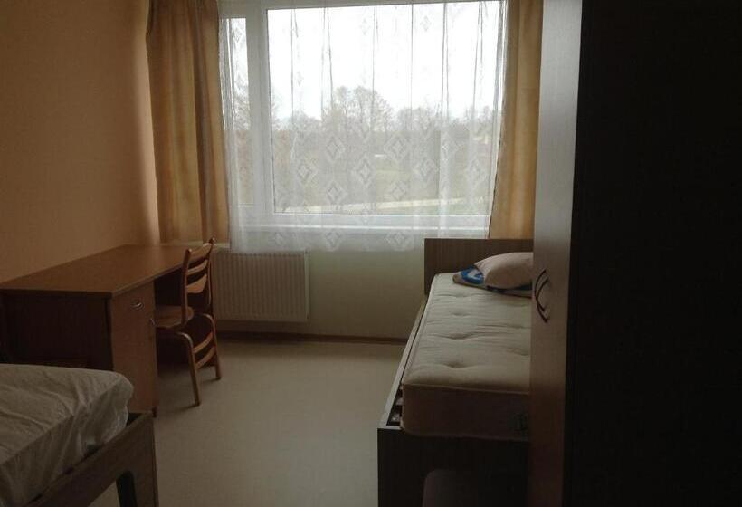 اتاق استاندارد سه نفره, Hostelis Zaļā Muiža