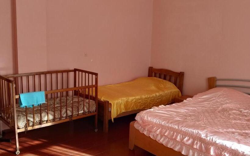 خانه 2 خوابه, Guest House Pirvelwodebuli