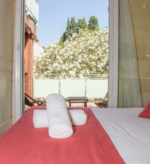 Номер Superior Вид на Сад, & Spa La Villa