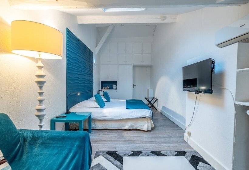 Quarto Familiar, Quai Des Pontis