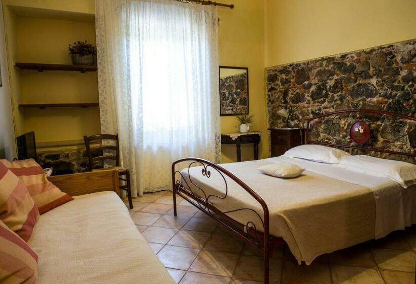 اتاق استاندارد سه نفره, Agriturismo Il Giglio