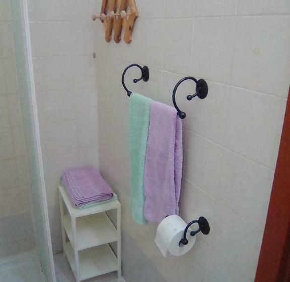 اتاق استاندارد سه نفره, Albergo Cavour Self Checkin