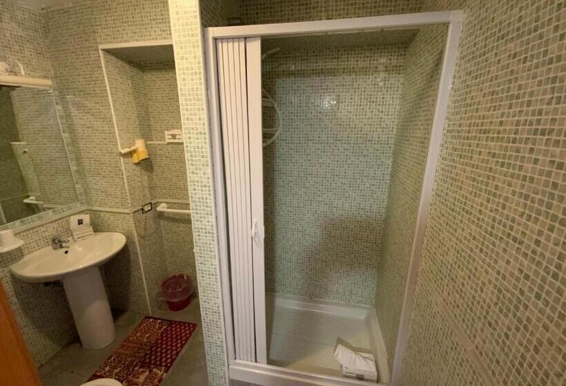 家庭间, Albergo Villa Marina
