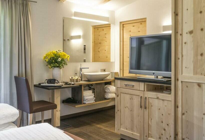 Quarto Superior, Bischofhof   Bistro Jasmin