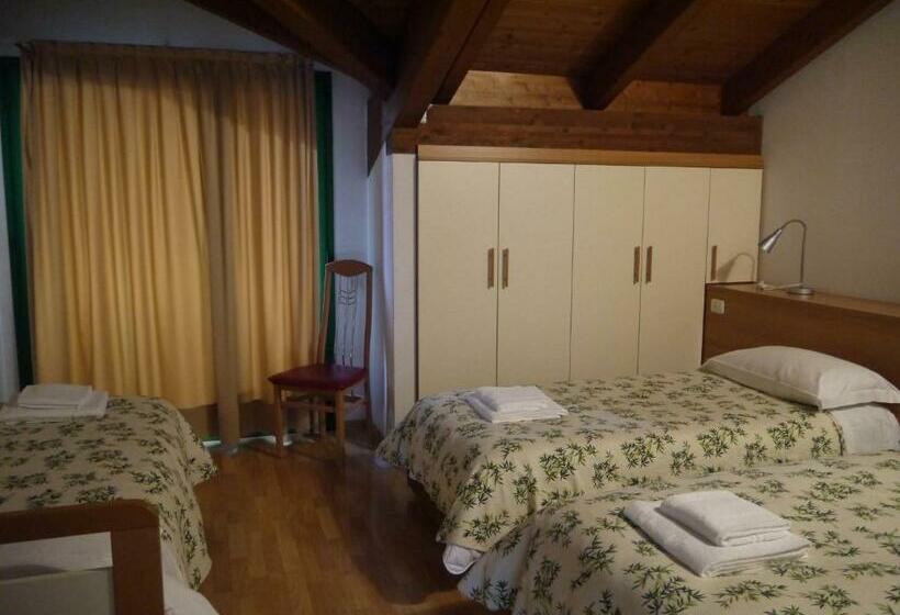 Номер Стандарт Трехместный, Oasi