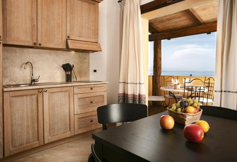 Люкс Superior, Punta Falcone Resort