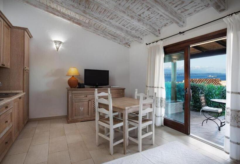 Апартаменты 2 Спальни, Punta Falcone Resort