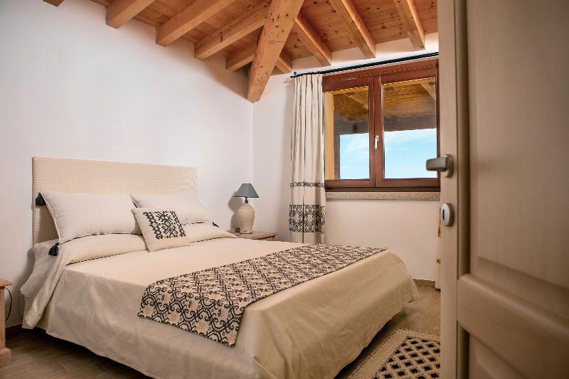 Апартаменты 2 Спальни, Punta Falcone Resort