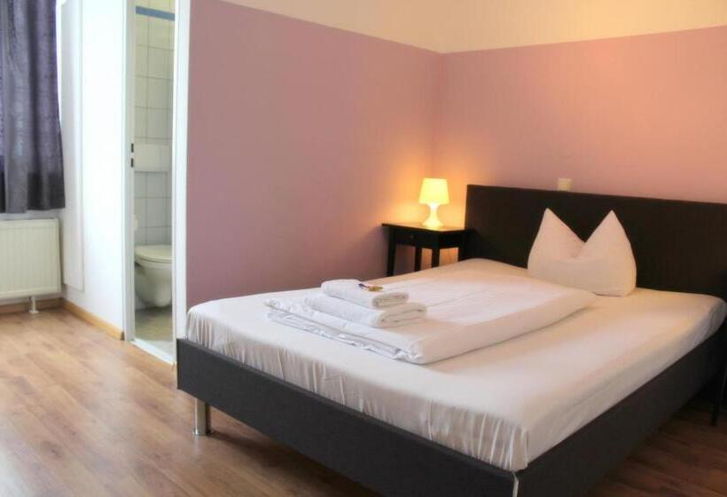 اتاق استاندارد یک نفره, Stayinn Hostel Und Gastehaus