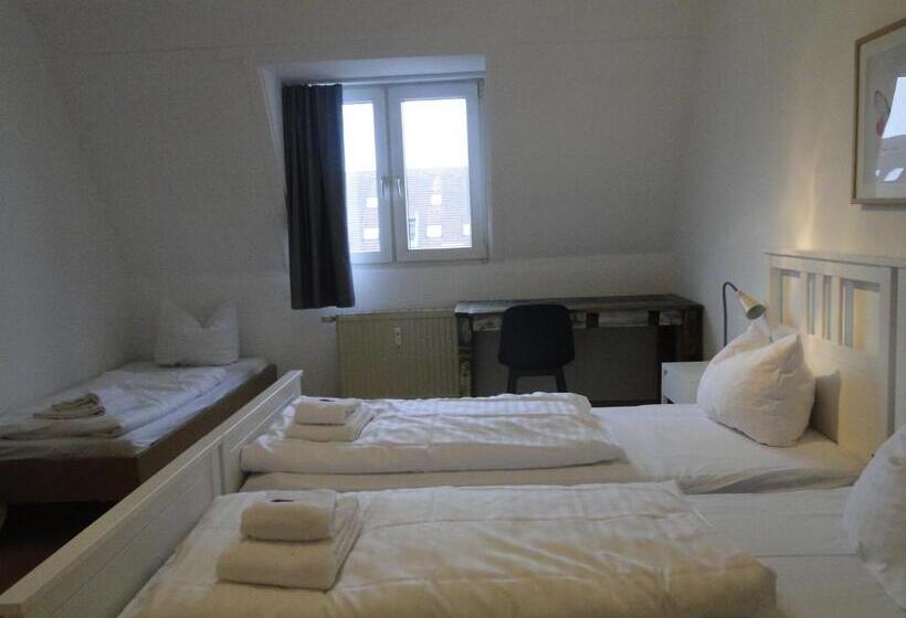 آپارتمان 2 خوابه, Stayinn Hostel Und Gastehaus