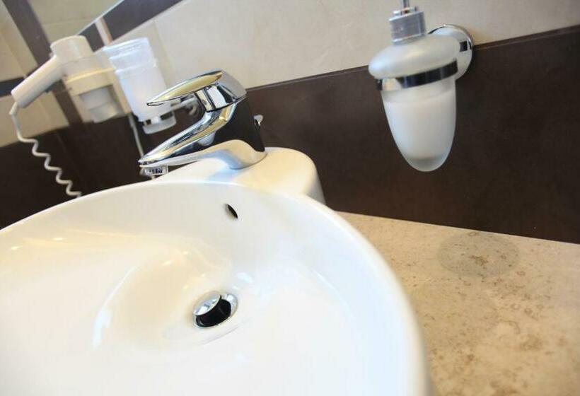 اتاق استاندارد, Albergo Ristorante Papa
