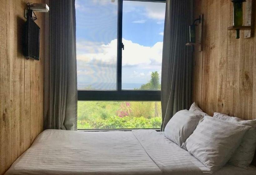غرفة قياسية مطلّة علي البحيرة, Cabins By Eco Hotel Tagaytay