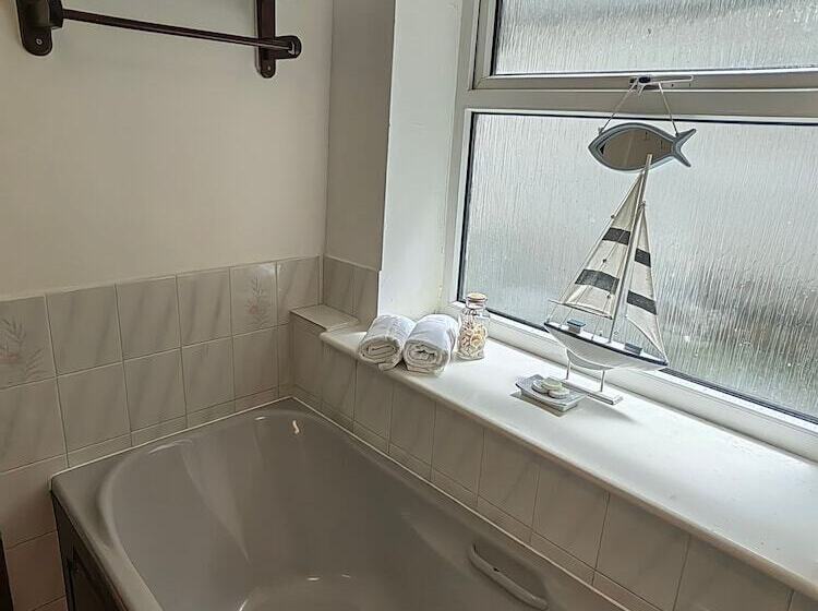 Апартаменты 1 Спальня, The Cardigan Bay Guest House