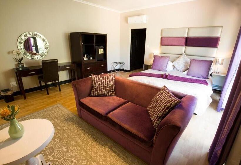سوییت خانوادگی, Southern Light Country House