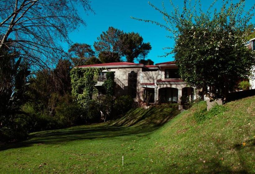 اتاق استاندارد با چشم‌انداز باغ, Southern Light Country House