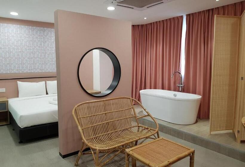 Студия Стандарт, Bloommaze Boutique Hotel Klang