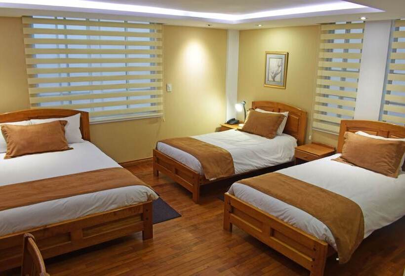 Quarto Triplo Estandar, Carolina Montecarlo