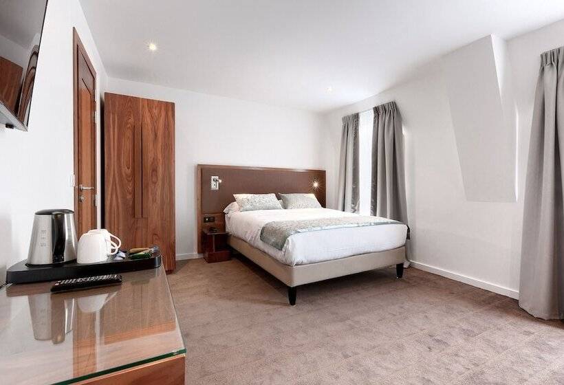 Chambre Triple Standard, Le Trente