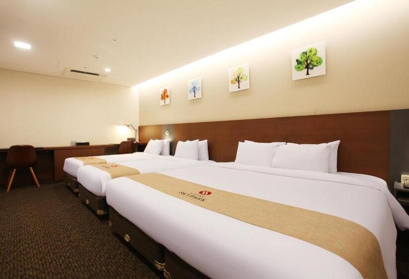 Семейный Номер, Skypark Kingstown Dongdaemun