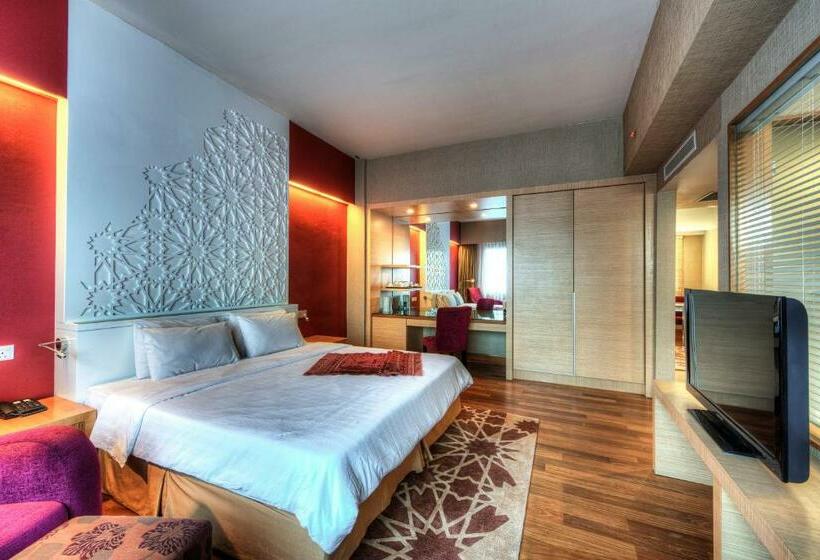 Quarto Deluxe Cama King, Raia Hotel Kota Kinabalu