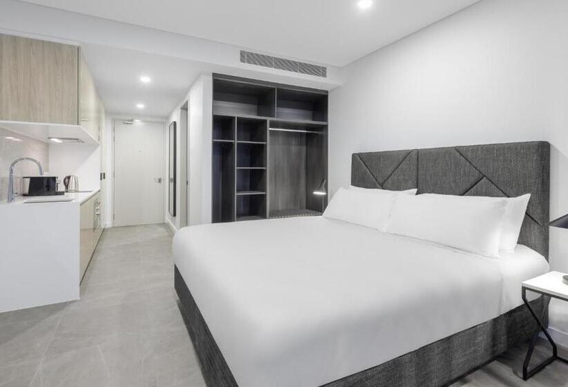 스탠다드 스튜디오, Meriton Suites Melbourne