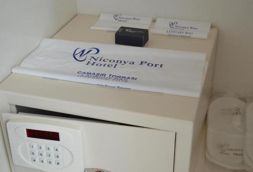 豪华房间, Niconya Port Suite &