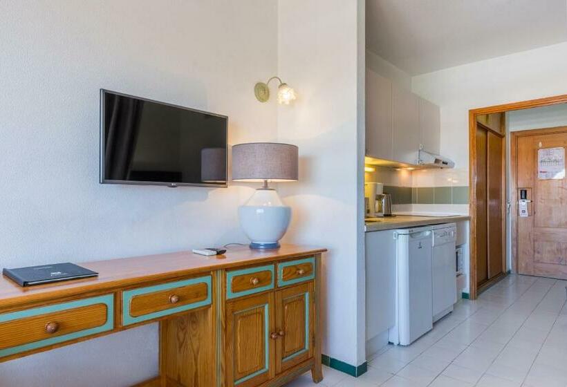 스탠다드 스튜디오, Luna Hotel Da Oura