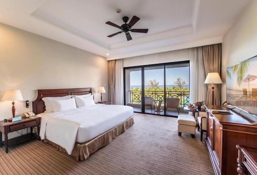 اتاق لوکس با تخت بزرگ, Sheraton Phu Quoc Long Beach Resort
