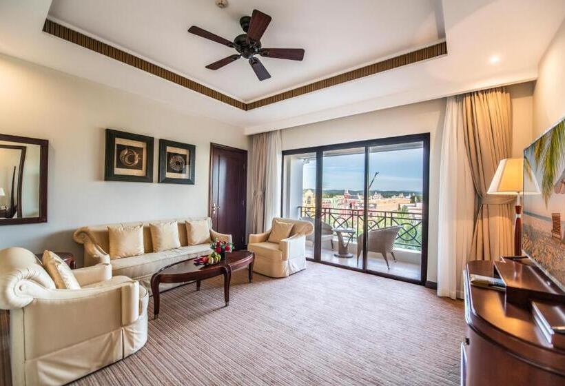 سوئیت جونیور با تخت بزرگ, Sheraton Phu Quoc Long Beach Resort