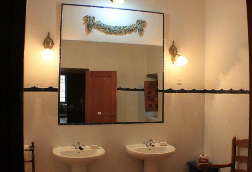 ファミリールーム, Casa Palacio Conde De Garcinarro