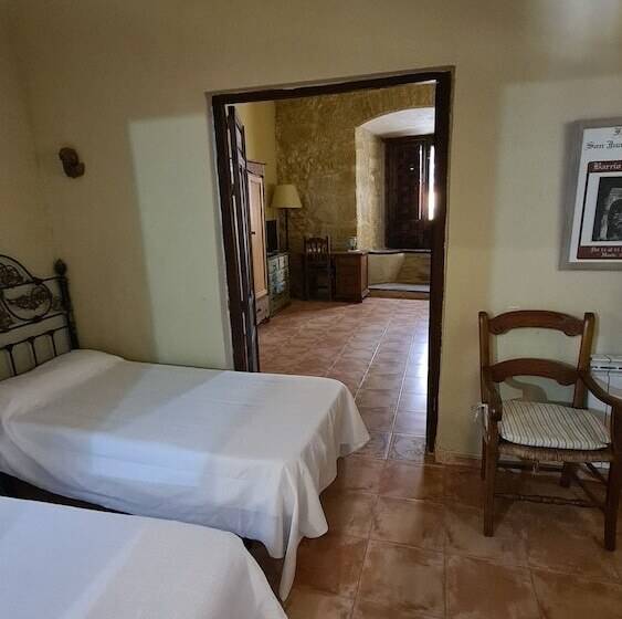 スーペリアトリプルルーム, Casa Palacio Conde De Garcinarro