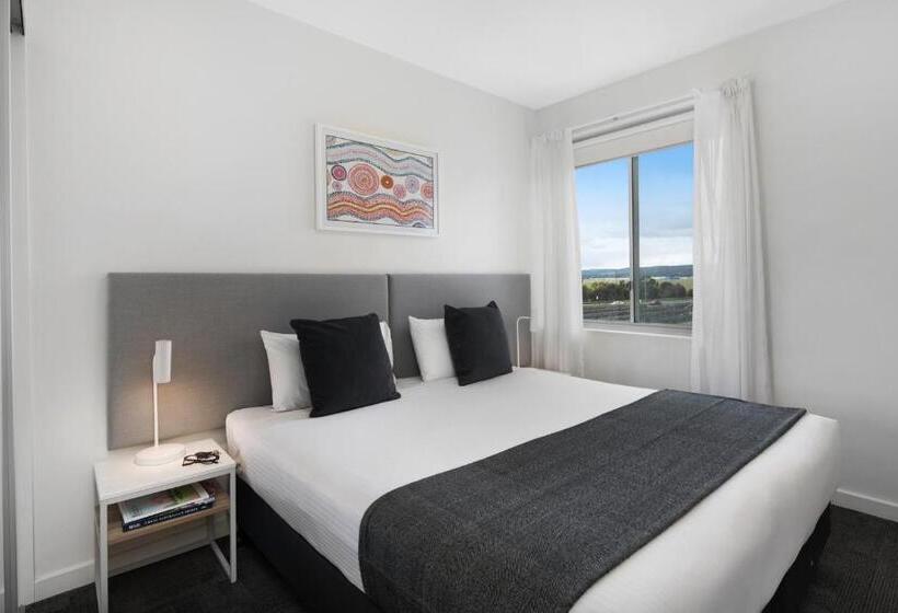 Апартаменты 3 Спальни, Quest Mawson Lakes