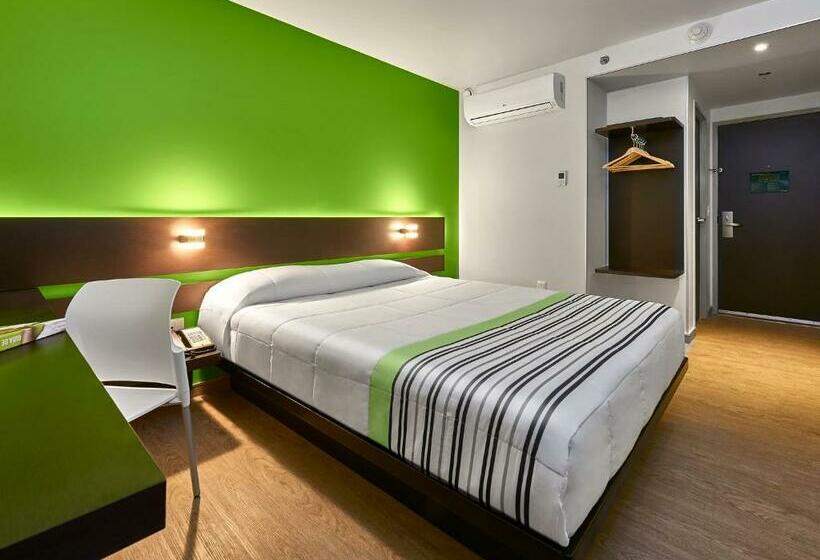 Номер Стандарт, City Express Junior By Marriott Toluca Zona Industrial