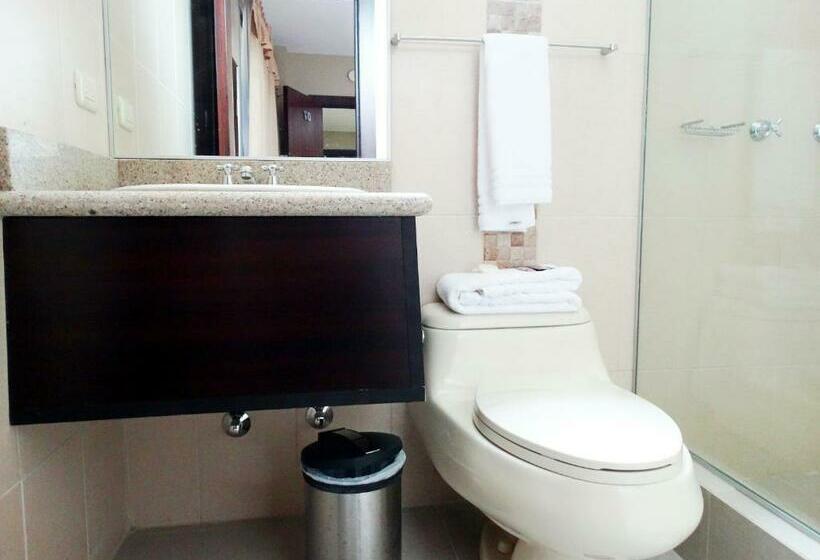 스탠다드 룸 킹사이즈 침대, Marvento Suites