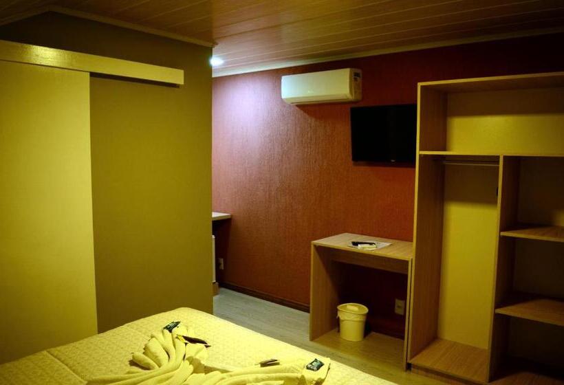 Quarto Estandar, Pousada Tango
