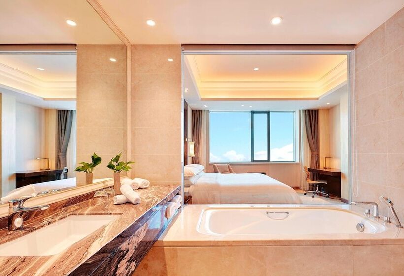 Люкс Клуб, Sheraton Harbin Xiangfang