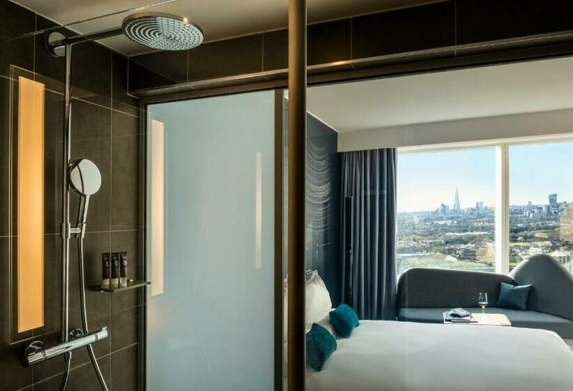 Номер Superior Вид на Город, Novotel London Canary Wharf