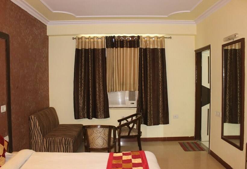 Quarto Deluxe, Muskan Palace