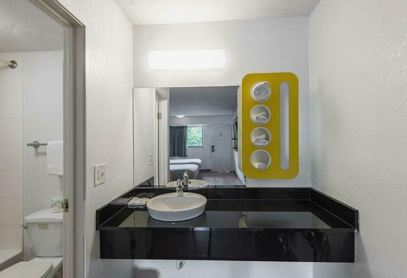 Номер Стандарт, Motel 6 Overland Park, Ks