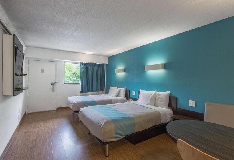 Четырехместный Номер Стандарт, Motel 6 Overland Park, Ks